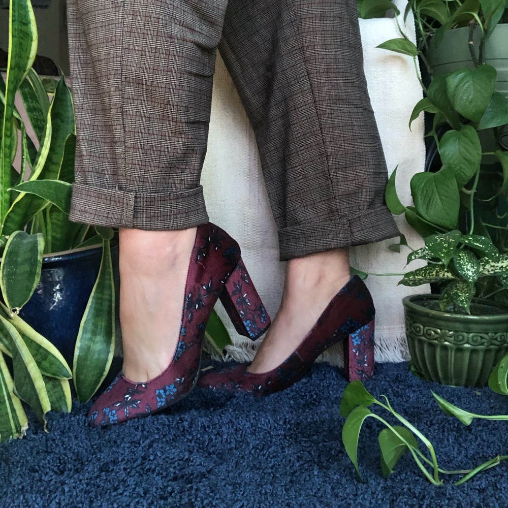 Velvet Floral Pumps